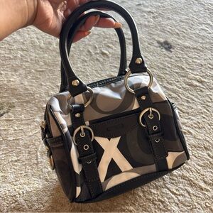 Vintage xoxo mini bowler tote bag black and white combo